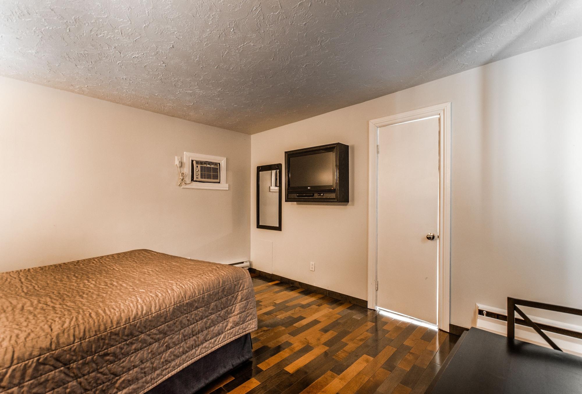 Olux Hotel-Motel-Suites Laval Extérieur photo