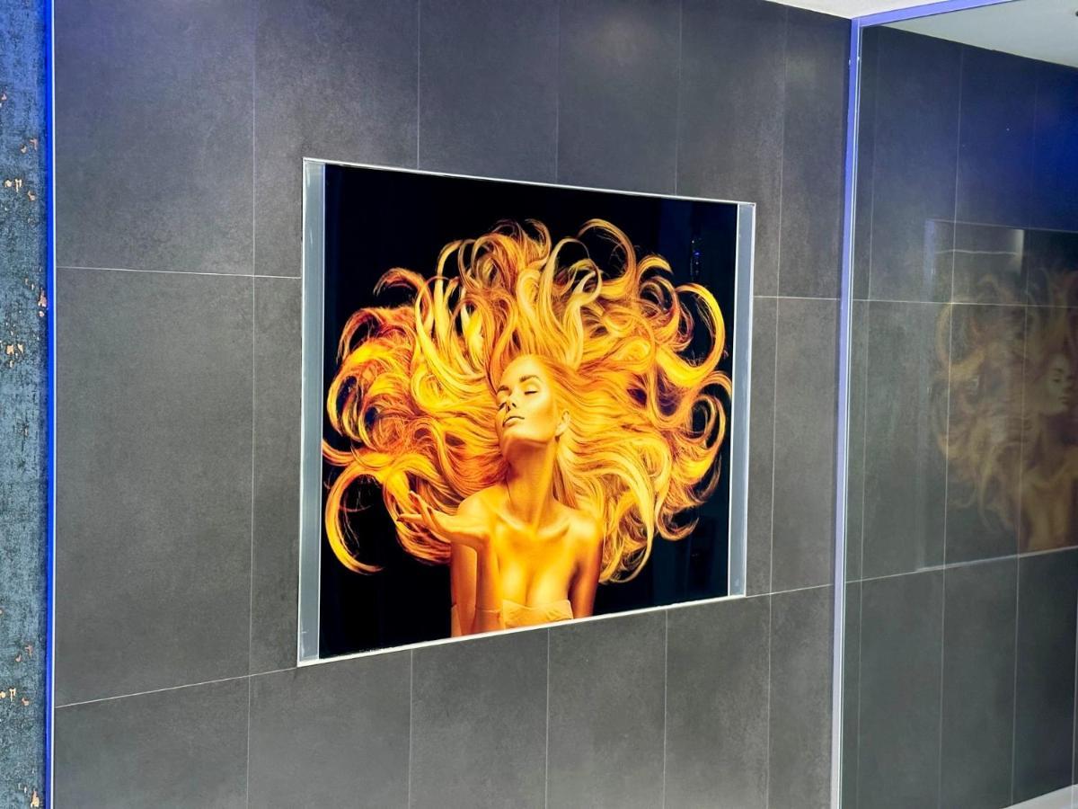 Olux Hotel-Motel-Suites Laval Extérieur photo